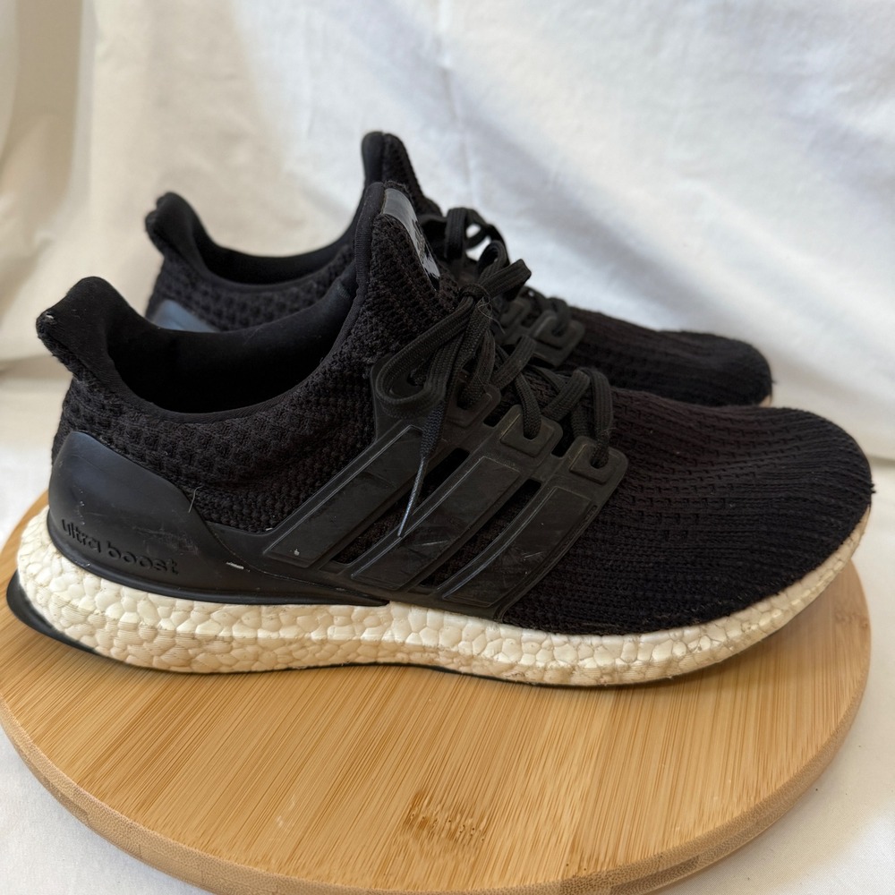 Adidas Ultraboost DNA 4.0 Core Black Mens Running Shoes FY9318 Size 10 - Picture 3 of 9